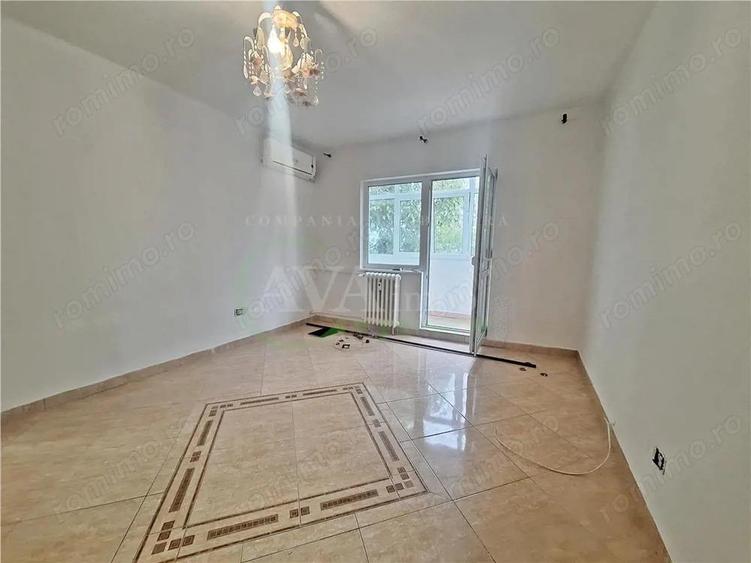 Apartament 2 camere semidecomandat, | Etaj 2, zona Ura - 2