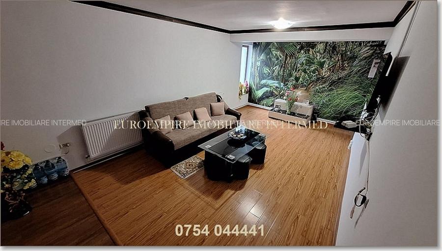 Vila+casa de vanzare zona Km 5 - 15