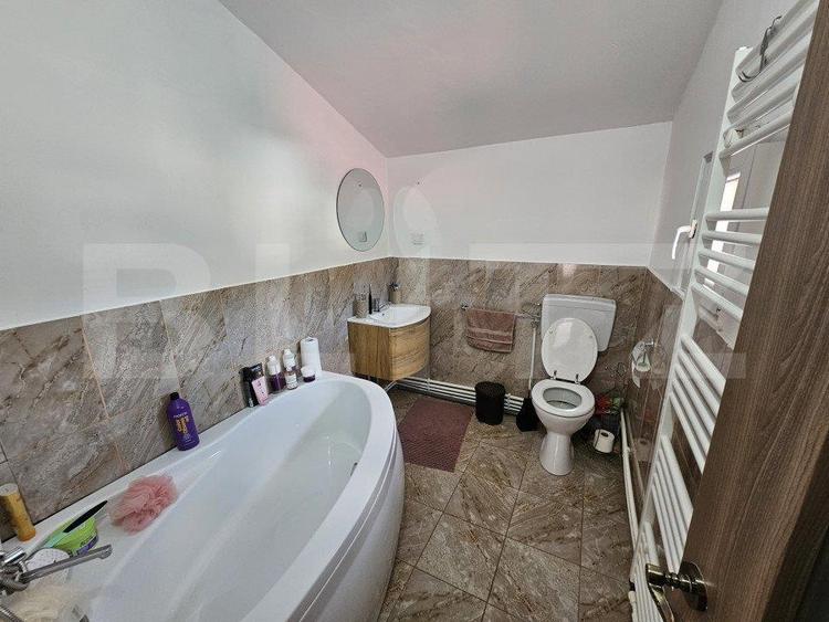 CASA SUPERBA CU 5 CAMERE, 168 MP, IN ?OIMU? LA 15 MINUTE DE DEVA - 7