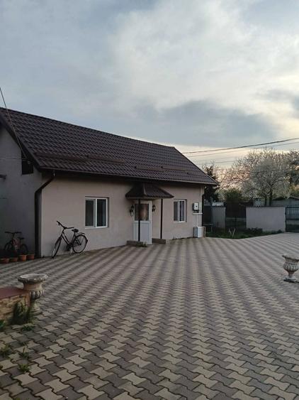 Inchiriez casa Titu - 3