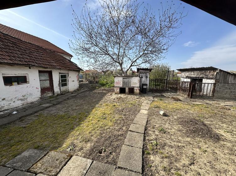 Casa batraneasca si teren intravilan - 5