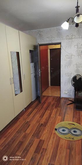 Proprietar inchiriez garsoniera cf.1 - 5