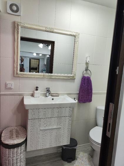 Inchiriez apartament 3 camere - 5