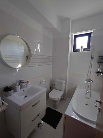 Apartament 3 camere lux in Bloc Nou zona Damaroaia - 4