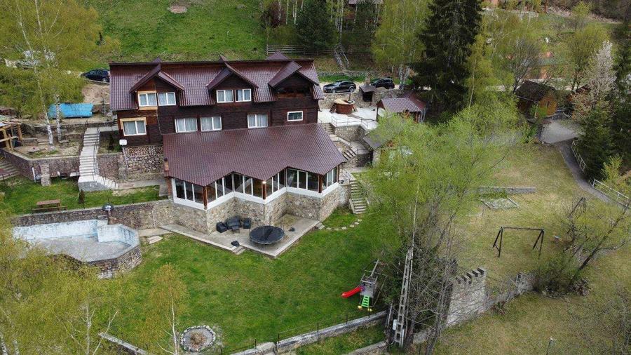 Afacere la cheie - Cabana Floare de stanca din muntii Retezat - 5