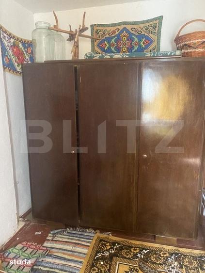 Casă cu 8 camere cu Teren 1532 Mp în Ițcani