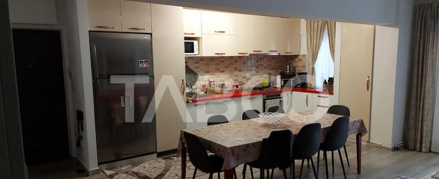 Apartament de vanzare 5 camere in Manastur zona Calea Flores