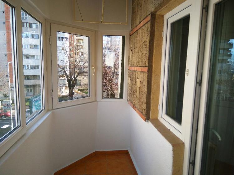 Inchiriez apartament 2 camere decomandat zona Capitol - 8