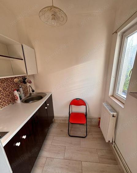 Garoniera de inchiriat in zona Tractorul - 1