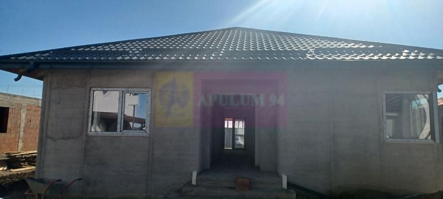 Săbăreni, casă parter 4 camere, CT, terasă, pivniță, teren 478 mp - 2