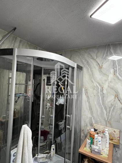 Casa spa?ioasa de vanzare in Ru?i pentru locuin?a sau investitie - 10