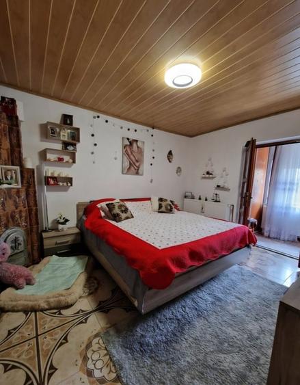 Casă Spațioasă 190 mp + Spațiu Comercial – Mircea Vodă, Dâmbovița - 2