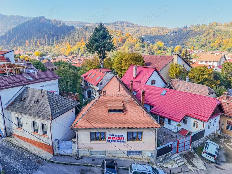 Corp de casa - Pia?a Uniri. - 4