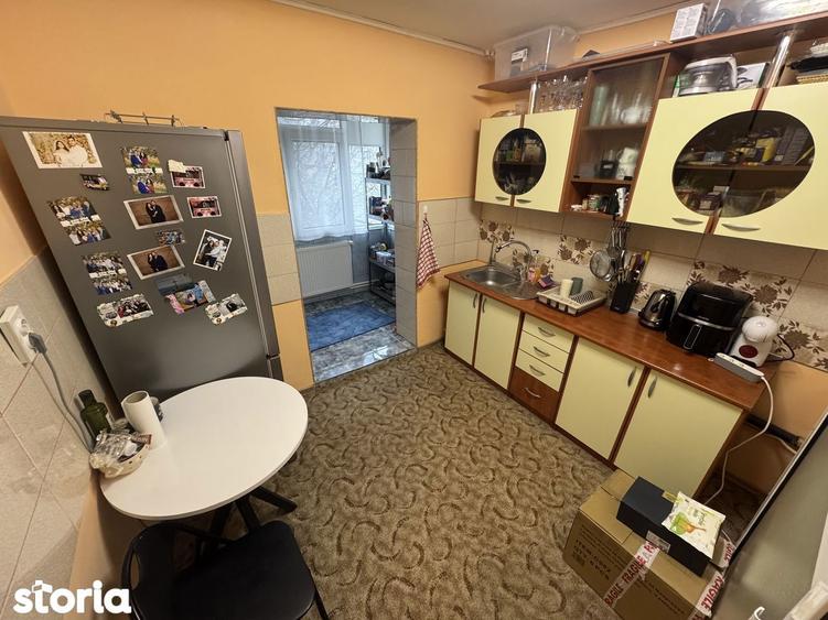 Apartament 3 camere Poarta 6 - 8