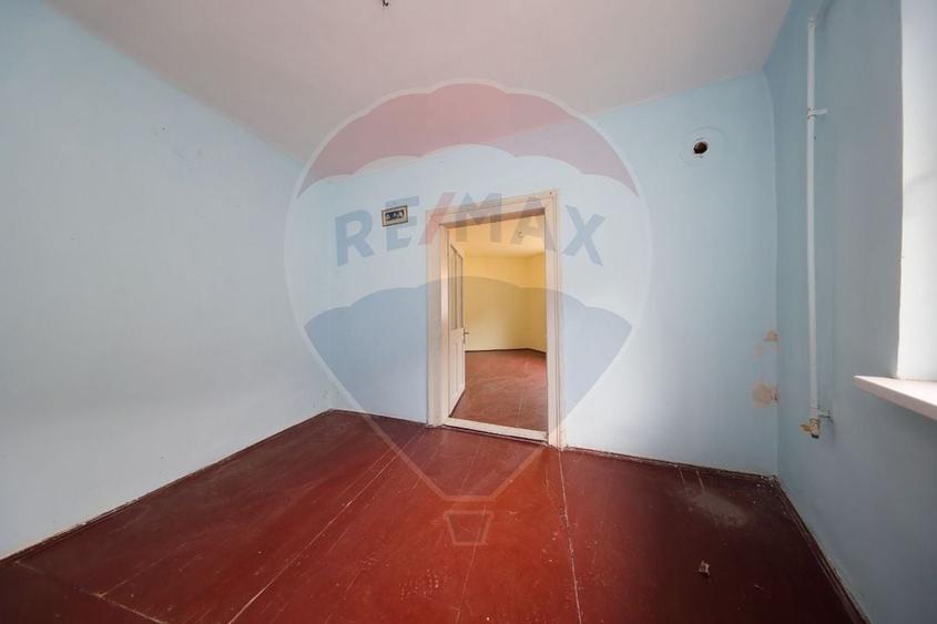 Corp de casa cu 2 studiouri independente, ideal pentru regim hotelier - 6