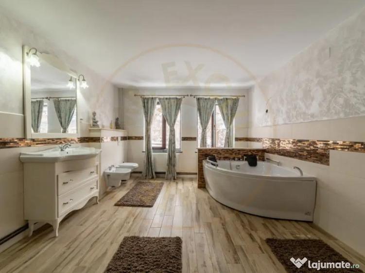 Casa spa?ioasa cu 6 camere ?i teren generos, langa pad - 9