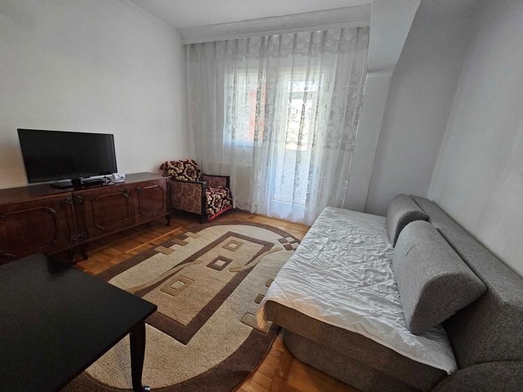 Inchiriez apartament 2 camere - 13