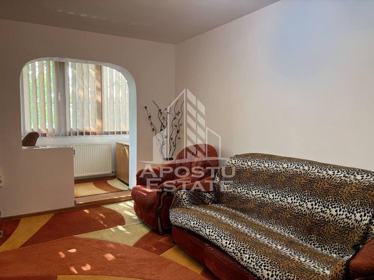 Apartament cu doua camere, centrala proprie, zona Lipovei - 2