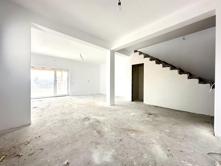 Duplex 4 camere, 128 mp utili 431 mp teren - Dumbravita - 3