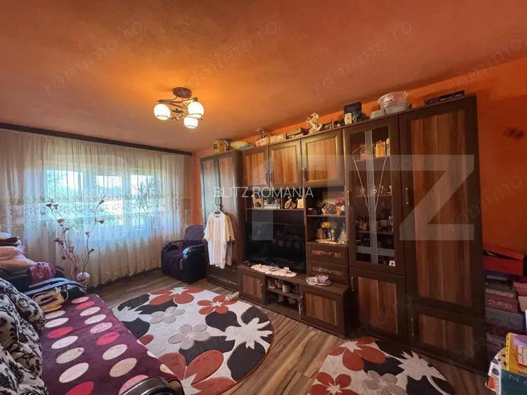 Apartament cu 3 camere, decomandat, zona Mall Apartament cu 3 camere, decomandat, zona Mall