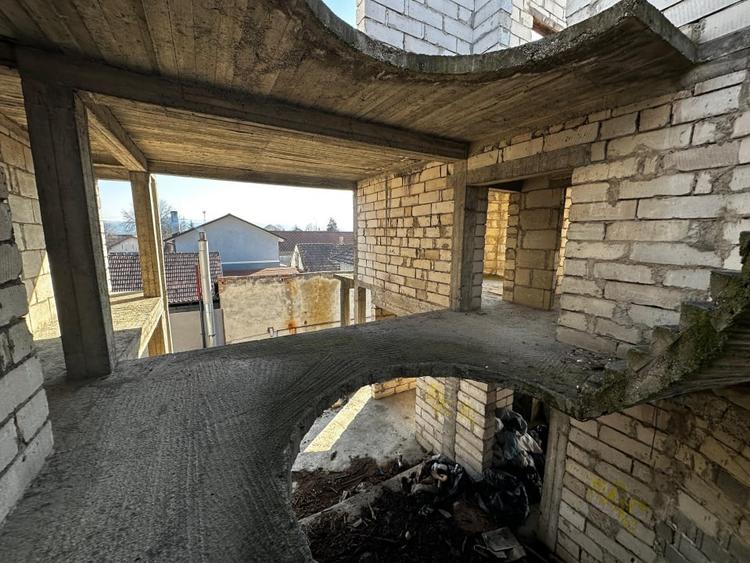 Vanzare Casa individuala D+P+E la ROSU cu 517 mp utili Teren 1100 mp d=19 Alba - 3