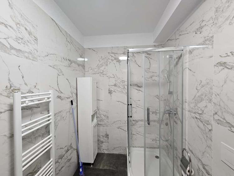 Apartament nou, 2 camere, plus loc de parcare, zona Soarelui, comision 0% - 12