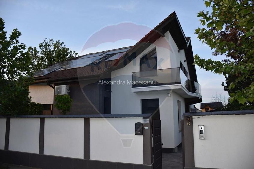 Casa / Vila cu 5 camere de vanzare