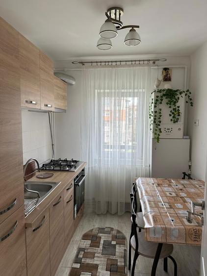Inchiriez apartament - 1