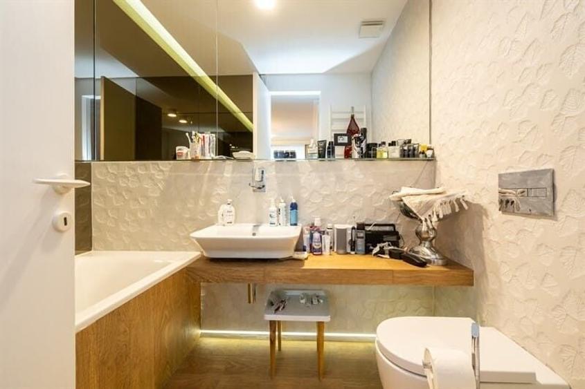 DISPONIBIL IMEDIAT 7 CAMERE, 6 GARAJE -COMPLEX CORTINA RESIDENCE! - 9