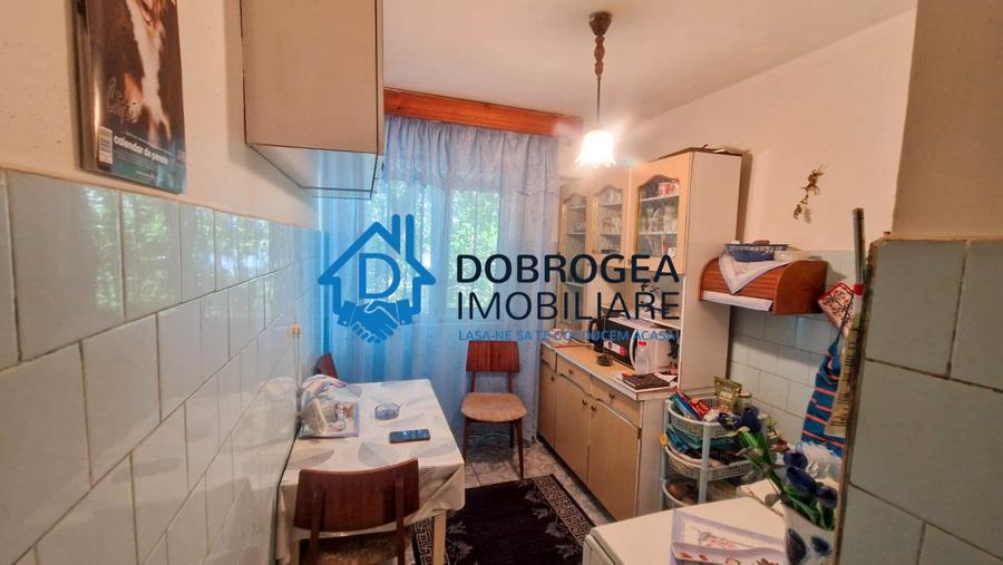 APARTAMENT 3 CAMERE DECOMANDAT, ETAJ 1 - 11