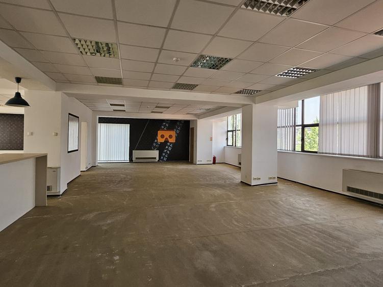 Birou - open space - Expozitiei - 11