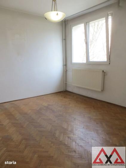 Apartament 4 camere Titan - metrou Nicolae Grigorescu - etaj 1 -bloc H - 6