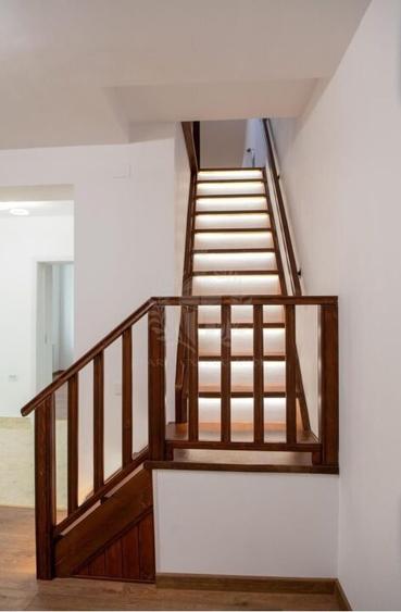 CASA DE INCHRIAT// CENTRAL PLOIESTI// - 7