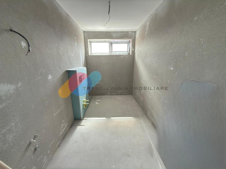 Casă individuala, 258 Mp + teren 446 mp, priveliste spre oras, Dâmbul Rotund - 8