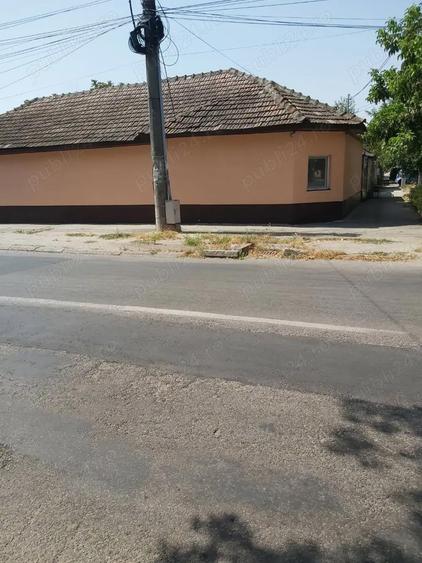 Vand casa cu spatiu comecial in Alexandria - 2