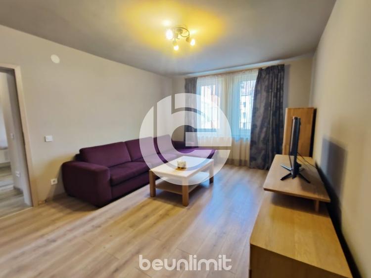Apartament 3 camere decomandat, etaj 1, zona centrală - 1