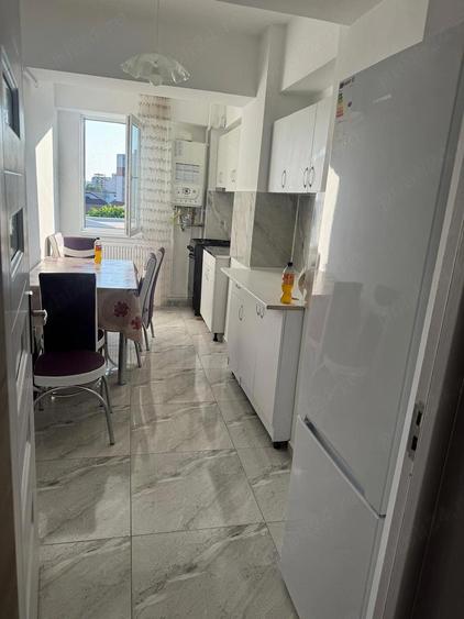 Inchiriez garsoniera in bloc nou - 4