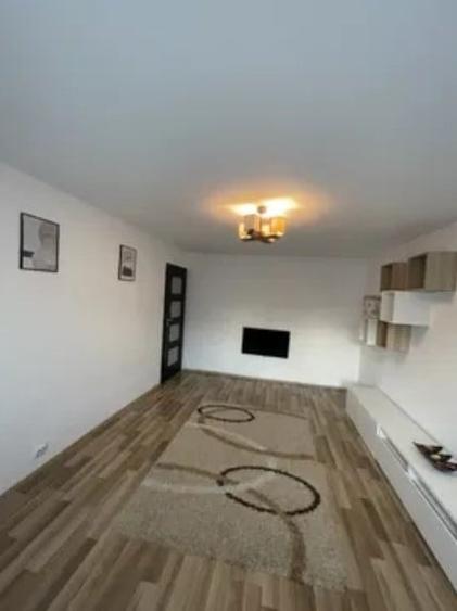 Apartament 2 Camere Timpuri Noi,Metrou,Balcon,Mobilata Utilata,Decomandata,4/8 - 2