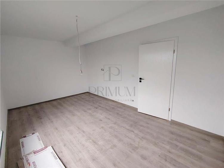 Duplex modern - despartit prin baie - 2 fronturi stradale - pompa caldura - 6