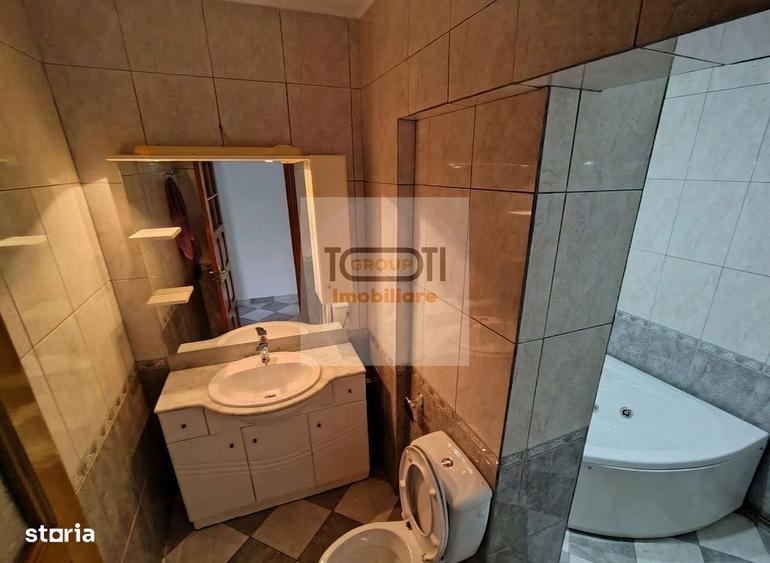 Apartament de vanzare in zona PODU RO? cu 3 camere decomandat - 3