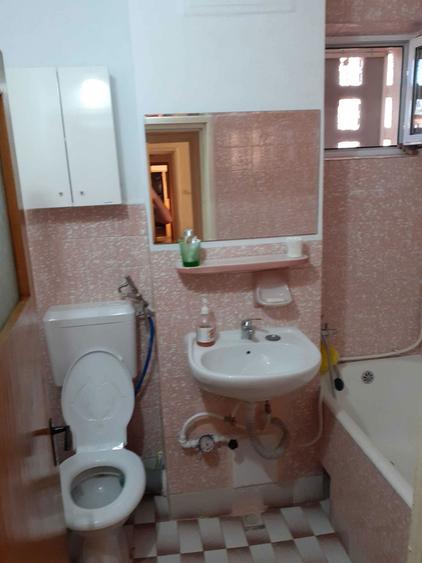 Apartament de inchiriat, 3 camere Targoviste - 1