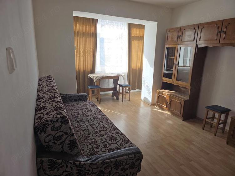 Inchiriez garsoniera zona sesul vechi ,casa alba - 5