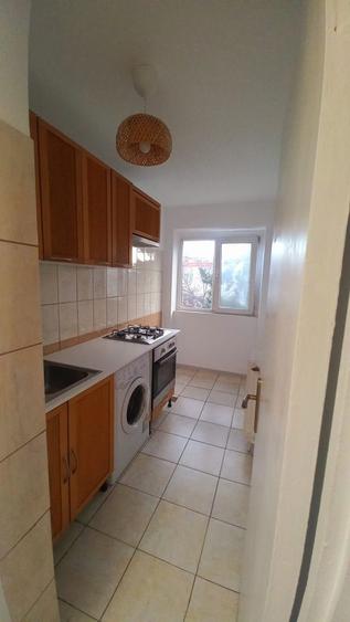 Inchiriez ap. cu 2 camere, unic ,deosebit. - 3