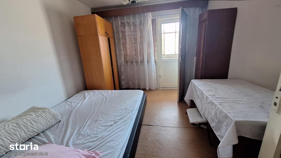Apartament cu 3 camere decomandat în Sud