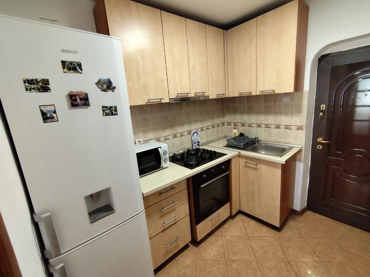 Închiriez garsoniera - 8