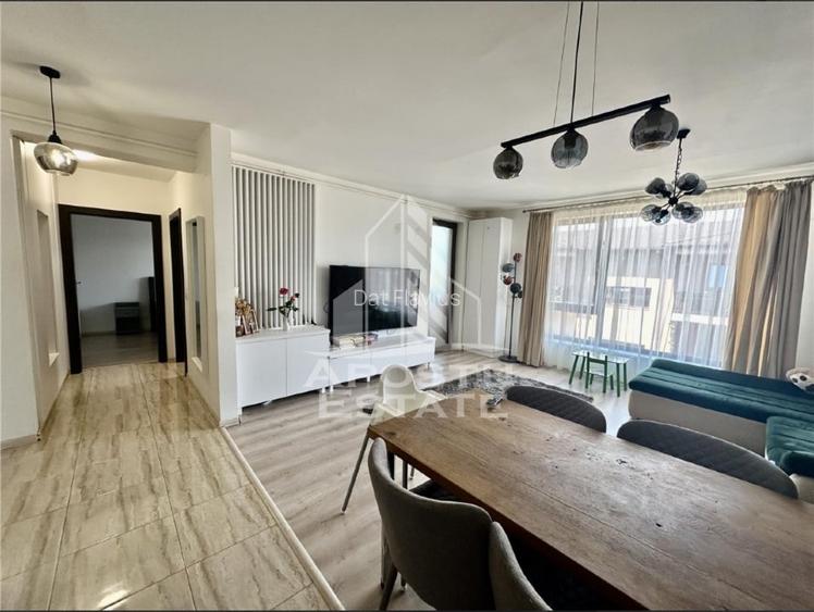 Apartament cu 2 camere semidecomandat în Giroc
