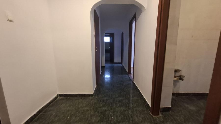 Ciresica - ap 3 cam , parter (gaze la usa ) - 16