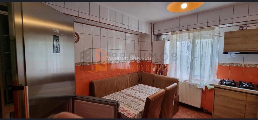 Apartament 3 camere cf 1  decomandat zona ULTRACENTRAL