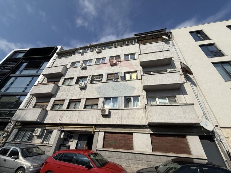 Apartament 4 camere de închiriat – Bd. Unirii / Str. Vulturilor 25 - 5