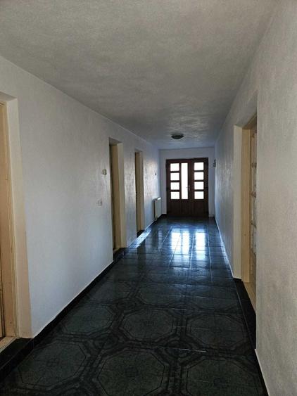 VILA ca-n povesti situata intr-o OAZA de VERDEATA - 2